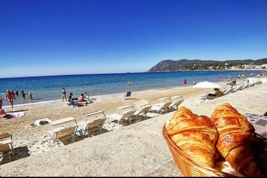 T2 Avec Clim Et Terrasse Vue Mer, Les Sablettes La Seyne-sur-Mer Bagian luar foto